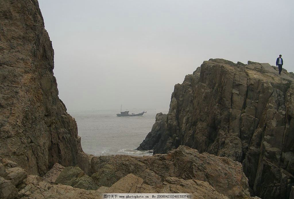 洞头风光 石山 石头 巨石 礁石 岩石 海 海涂 海浪 矗立 渔船